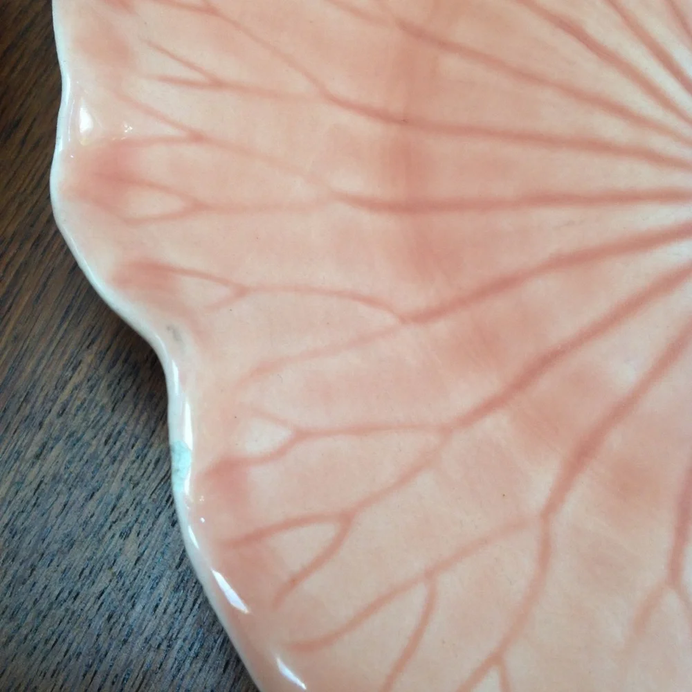 Vintage Poppytrail flower in Apricot, 8” diameter. - Picture 3 of 4